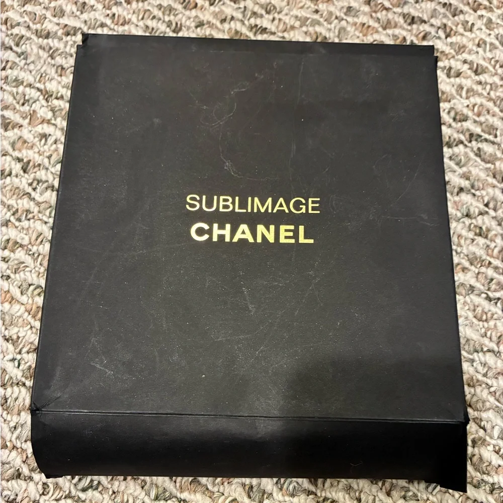 CHANEL Gold and Black Sublimage Pouch Jewelry Box Cosmetic Case Ltd. Edition NEW - Picture 6 of 7